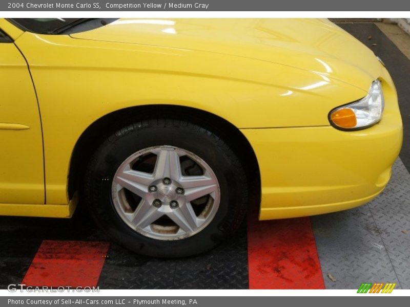 Competition Yellow / Medium Gray 2004 Chevrolet Monte Carlo SS