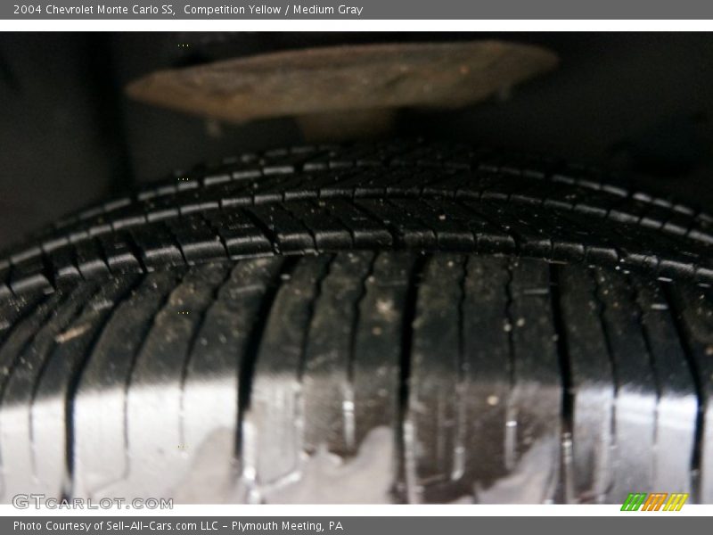 Competition Yellow / Medium Gray 2004 Chevrolet Monte Carlo SS