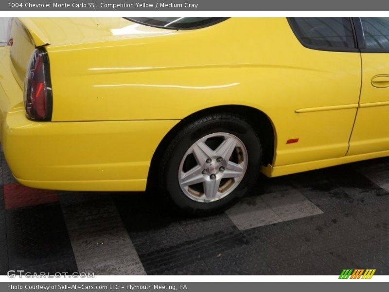 Competition Yellow / Medium Gray 2004 Chevrolet Monte Carlo SS