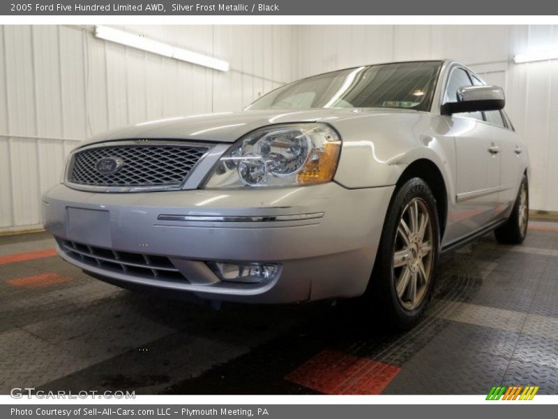 Silver Frost Metallic / Black 2005 Ford Five Hundred Limited AWD