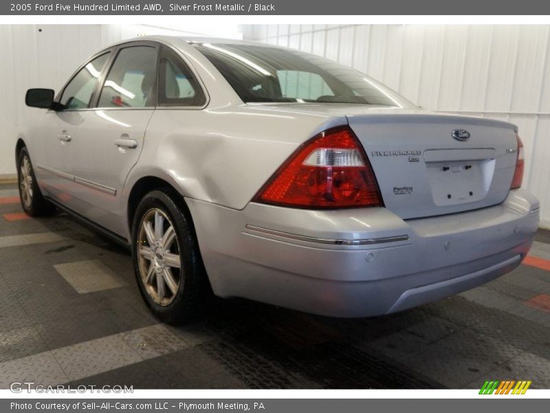 Silver Frost Metallic / Black 2005 Ford Five Hundred Limited AWD