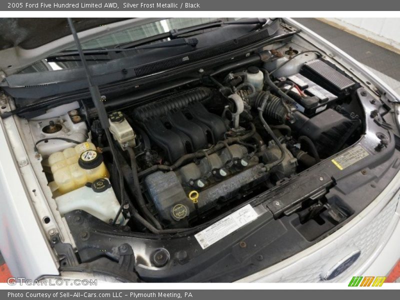 Silver Frost Metallic / Black 2005 Ford Five Hundred Limited AWD