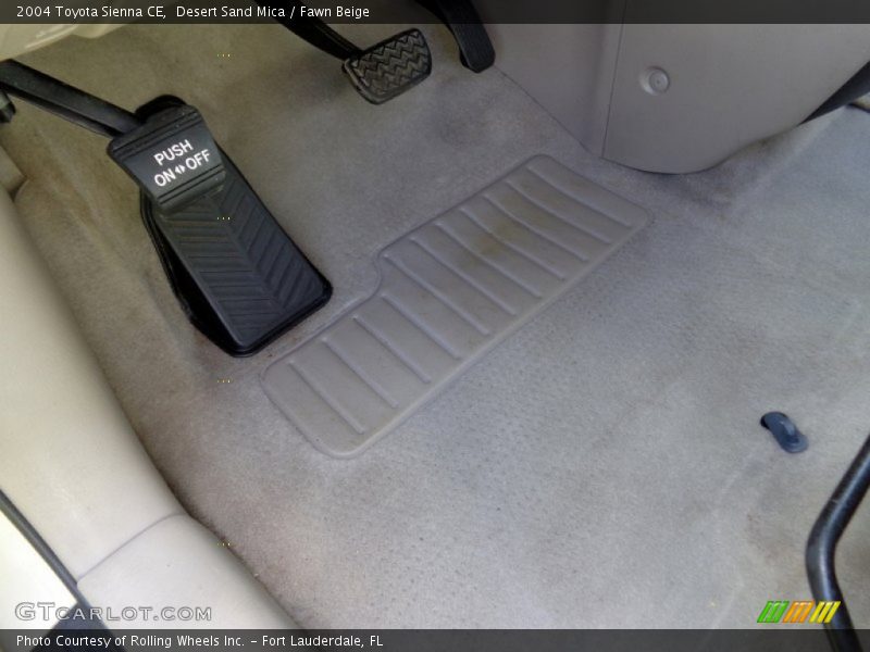 Desert Sand Mica / Fawn Beige 2004 Toyota Sienna CE