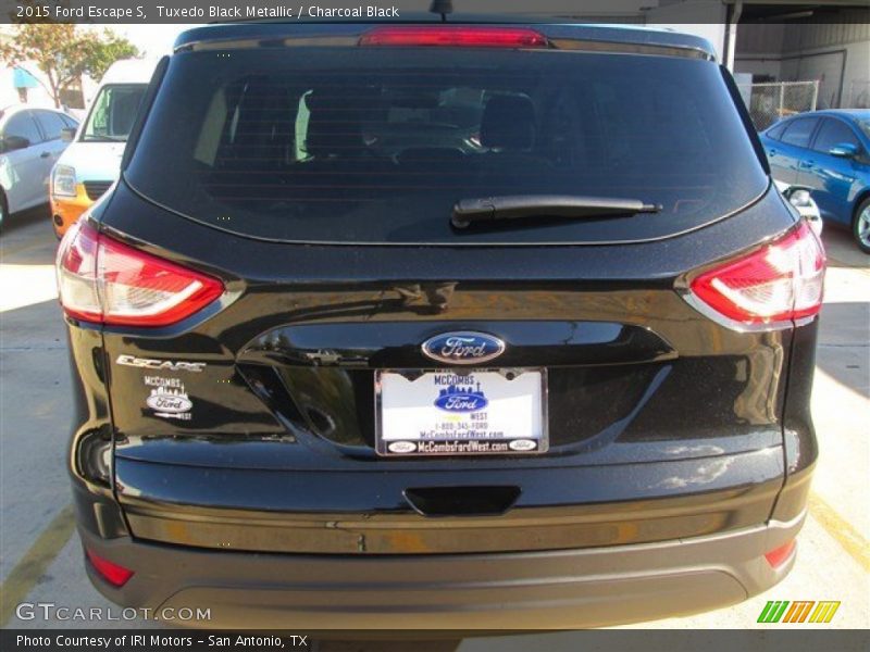 Tuxedo Black Metallic / Charcoal Black 2015 Ford Escape S