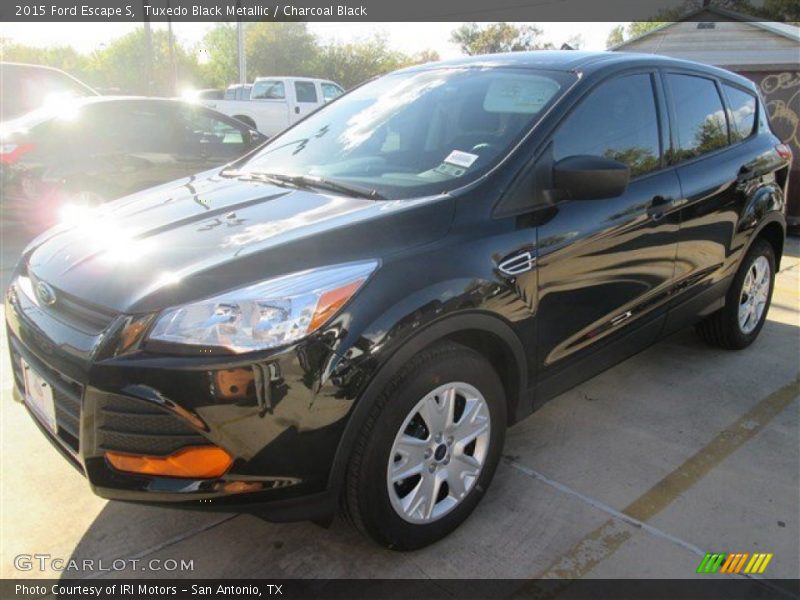 Tuxedo Black Metallic / Charcoal Black 2015 Ford Escape S