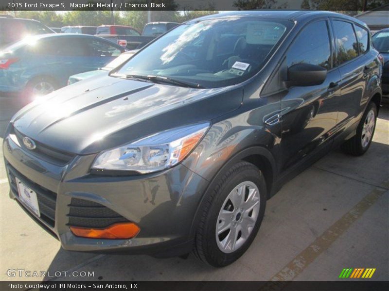 Magnetic Metallic / Charcoal Black 2015 Ford Escape S