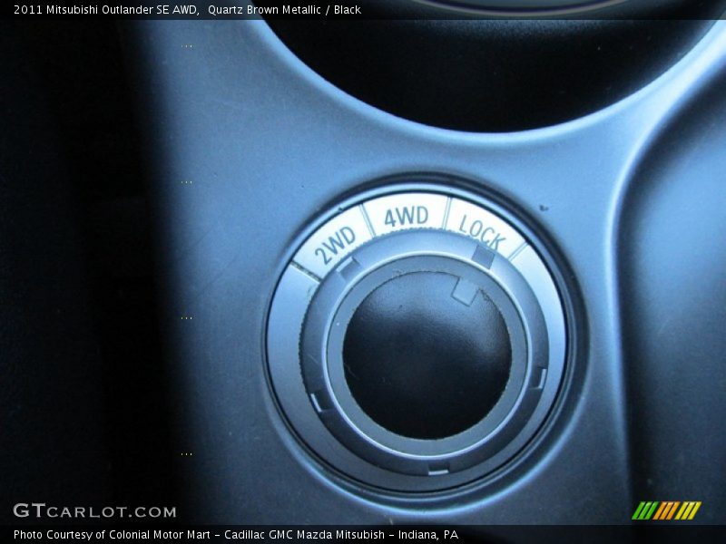 Quartz Brown Metallic / Black 2011 Mitsubishi Outlander SE AWD
