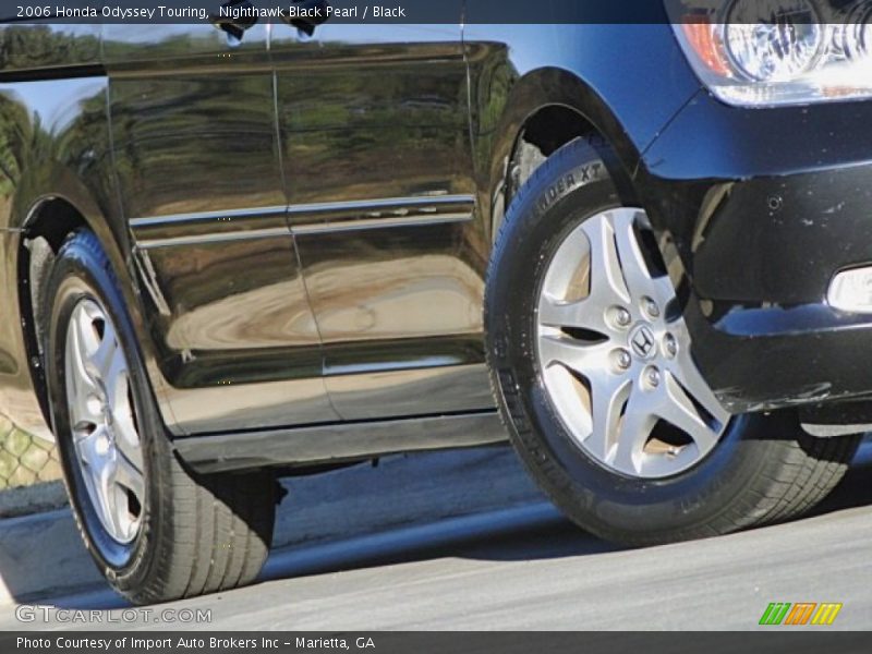 Nighthawk Black Pearl / Black 2006 Honda Odyssey Touring