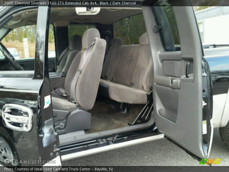 Black / Dark Charcoal 2005 Chevrolet Silverado 1500 Z71 Extended Cab 4x4