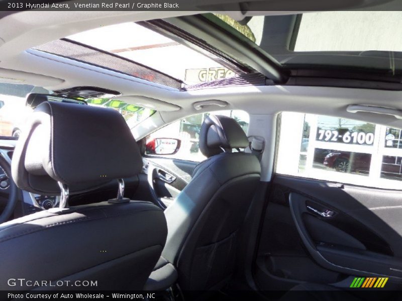 Venetian Red Pearl / Graphite Black 2013 Hyundai Azera