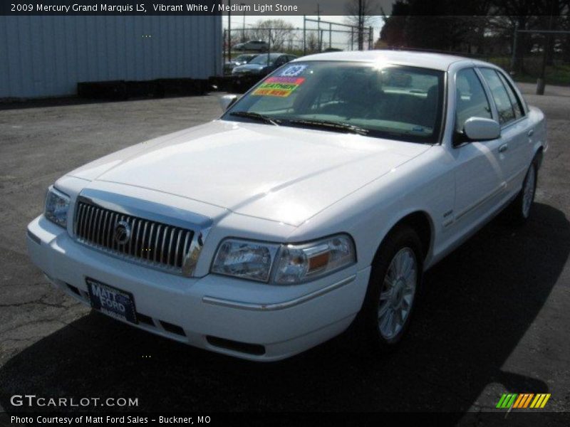 Vibrant White / Medium Light Stone 2009 Mercury Grand Marquis LS