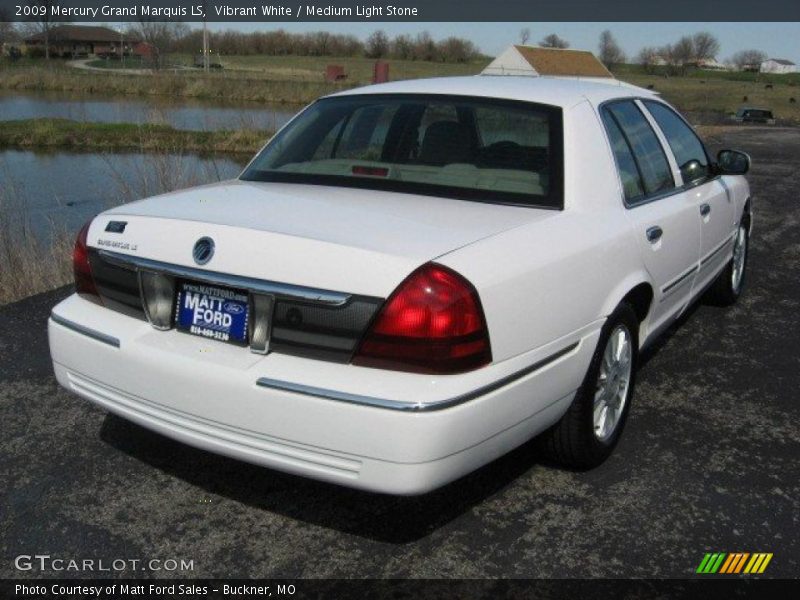 Vibrant White / Medium Light Stone 2009 Mercury Grand Marquis LS