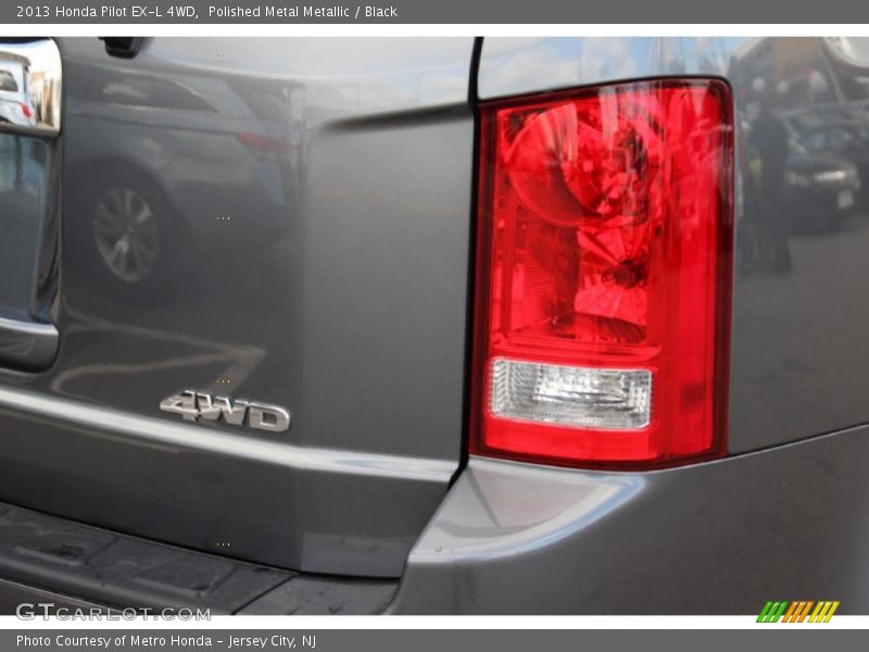 Polished Metal Metallic / Black 2013 Honda Pilot EX-L 4WD