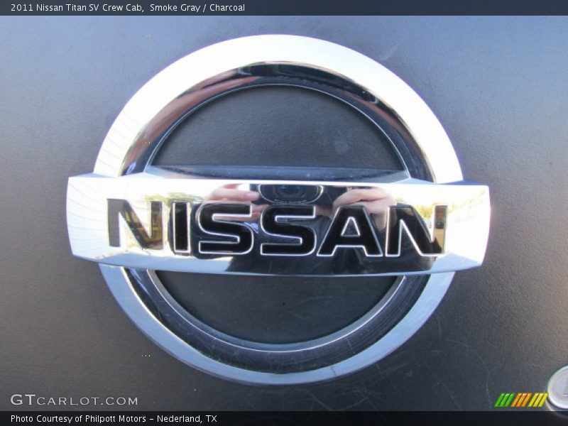 Smoke Gray / Charcoal 2011 Nissan Titan SV Crew Cab