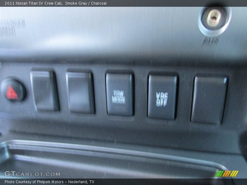 Smoke Gray / Charcoal 2011 Nissan Titan SV Crew Cab