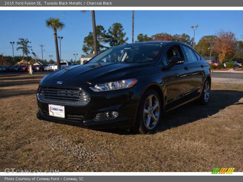 Tuxedo Black Metallic / Charcoal Black 2015 Ford Fusion SE