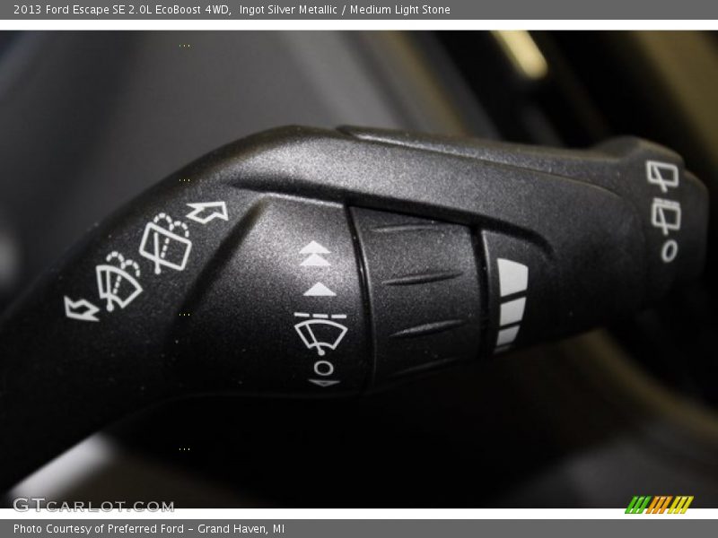 Ingot Silver Metallic / Medium Light Stone 2013 Ford Escape SE 2.0L EcoBoost 4WD