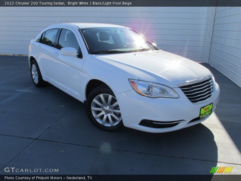 Bright White / Black/Light Frost Beige 2013 Chrysler 200 Touring Sedan
