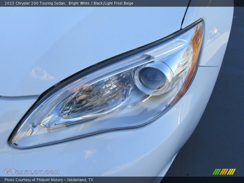 Bright White / Black/Light Frost Beige 2013 Chrysler 200 Touring Sedan