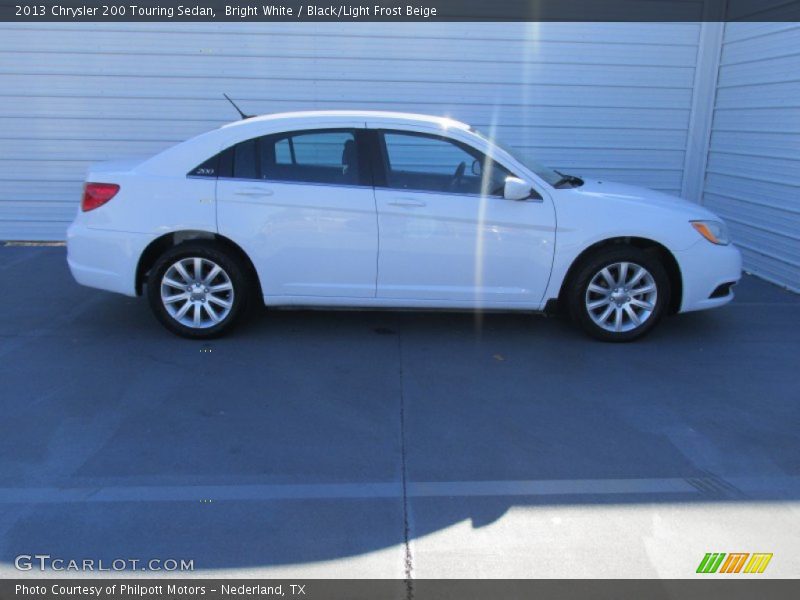 Bright White / Black/Light Frost Beige 2013 Chrysler 200 Touring Sedan