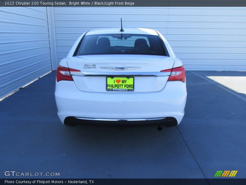 Bright White / Black/Light Frost Beige 2013 Chrysler 200 Touring Sedan