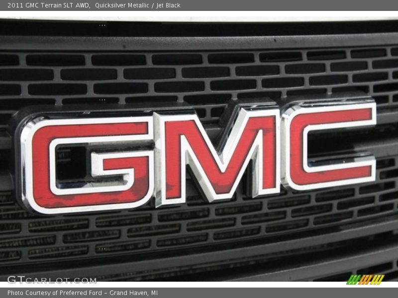 Quicksilver Metallic / Jet Black 2011 GMC Terrain SLT AWD