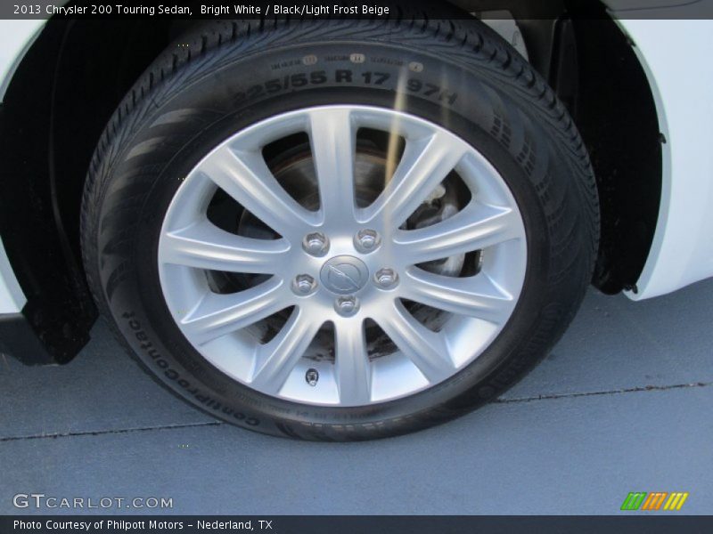 Bright White / Black/Light Frost Beige 2013 Chrysler 200 Touring Sedan