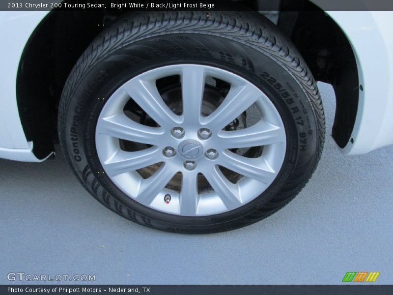 Bright White / Black/Light Frost Beige 2013 Chrysler 200 Touring Sedan