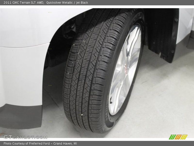 Quicksilver Metallic / Jet Black 2011 GMC Terrain SLT AWD