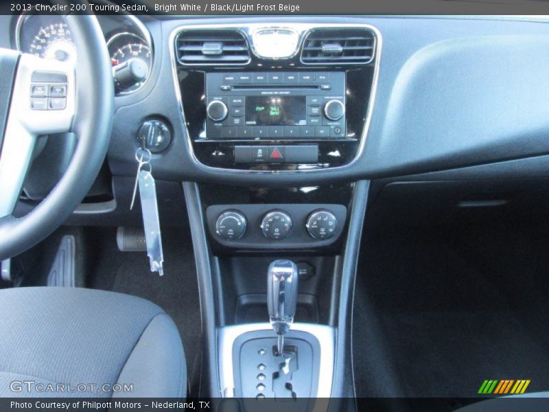 Bright White / Black/Light Frost Beige 2013 Chrysler 200 Touring Sedan