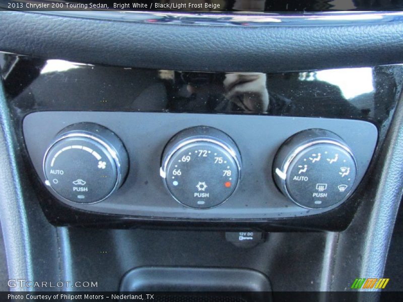 Bright White / Black/Light Frost Beige 2013 Chrysler 200 Touring Sedan