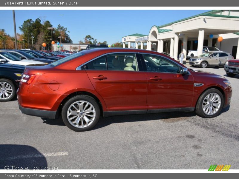 Sunset / Dune 2014 Ford Taurus Limited