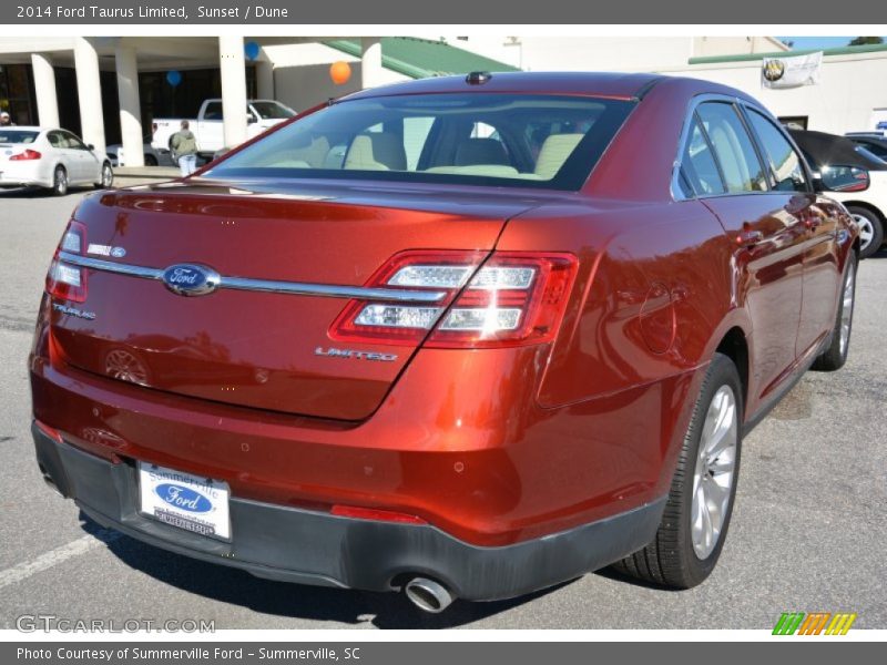 Sunset / Dune 2014 Ford Taurus Limited