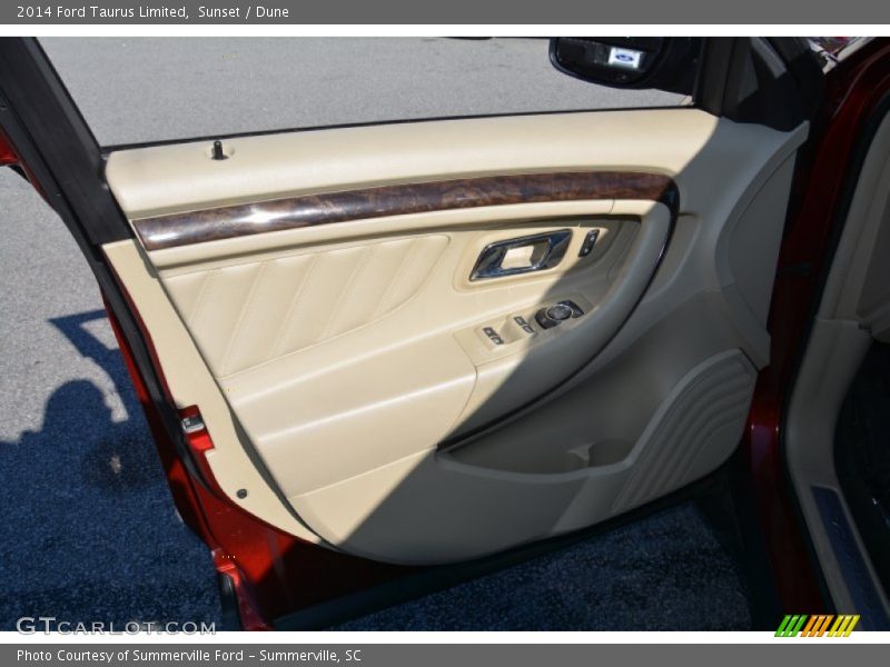 Sunset / Dune 2014 Ford Taurus Limited