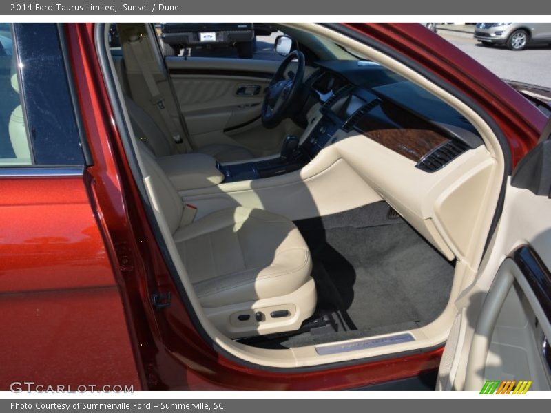 Sunset / Dune 2014 Ford Taurus Limited