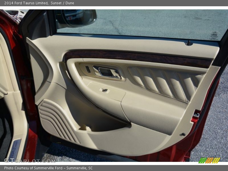 Sunset / Dune 2014 Ford Taurus Limited