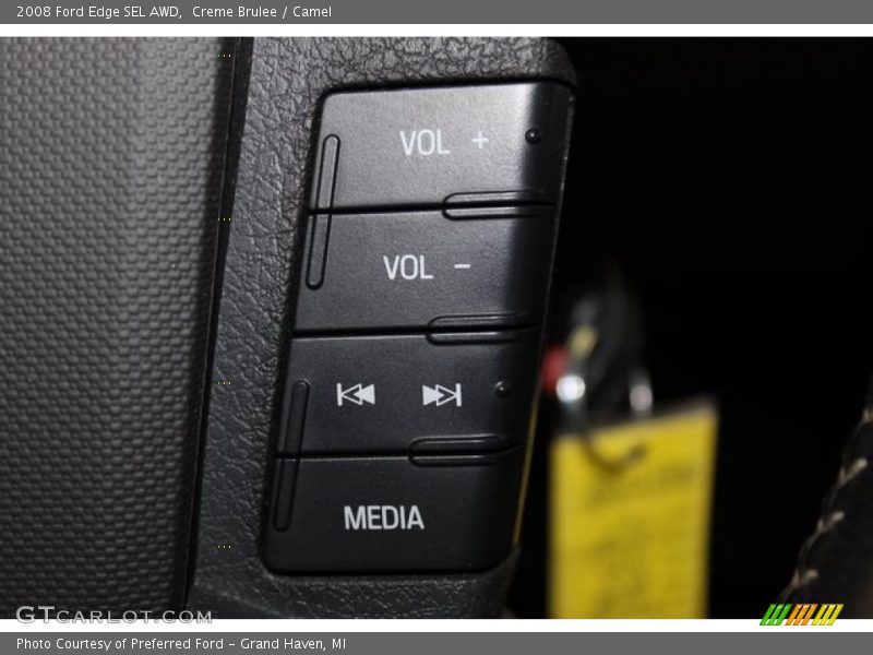 Creme Brulee / Camel 2008 Ford Edge SEL AWD