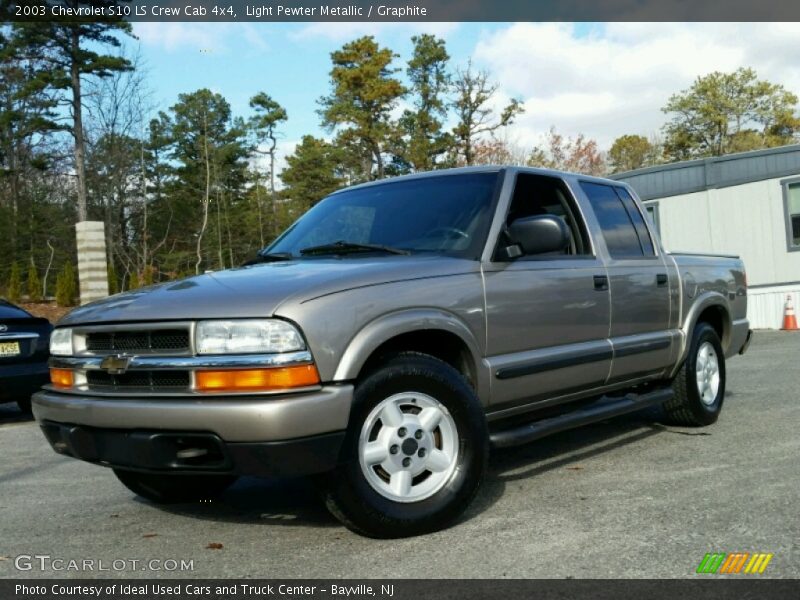 Light Pewter Metallic / Graphite 2003 Chevrolet S10 LS Crew Cab 4x4