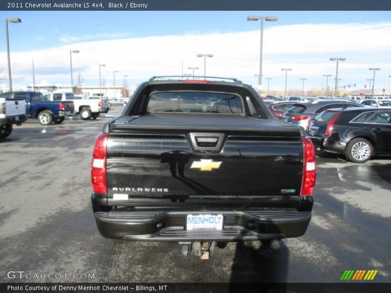 Black / Ebony 2011 Chevrolet Avalanche LS 4x4