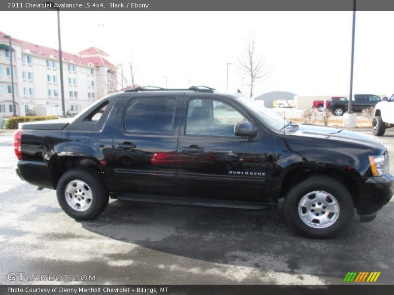 Black / Ebony 2011 Chevrolet Avalanche LS 4x4