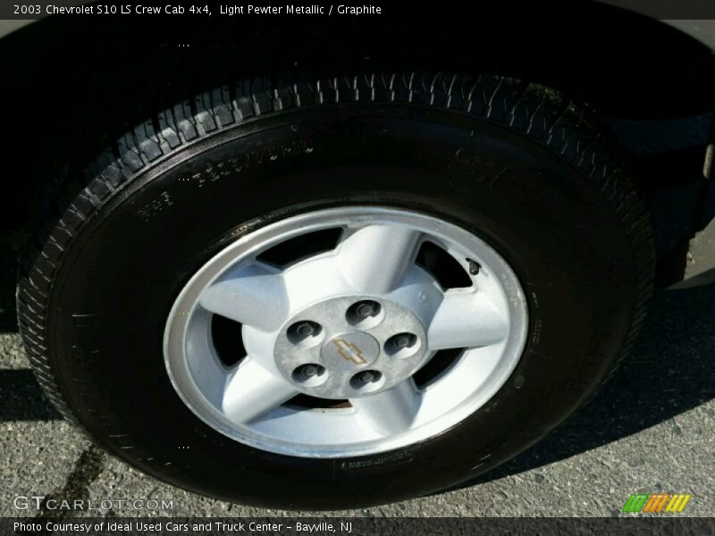 Light Pewter Metallic / Graphite 2003 Chevrolet S10 LS Crew Cab 4x4