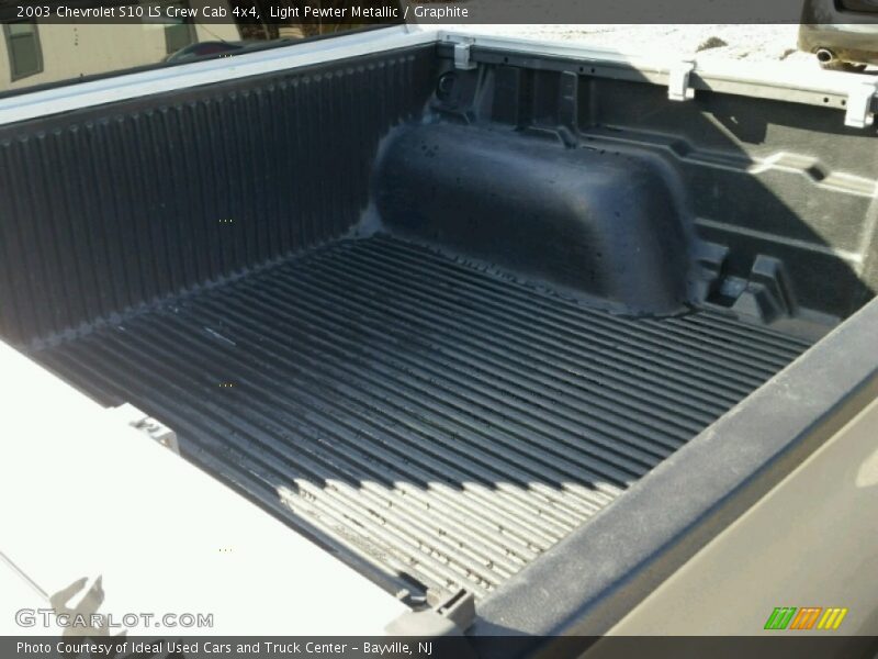 Light Pewter Metallic / Graphite 2003 Chevrolet S10 LS Crew Cab 4x4