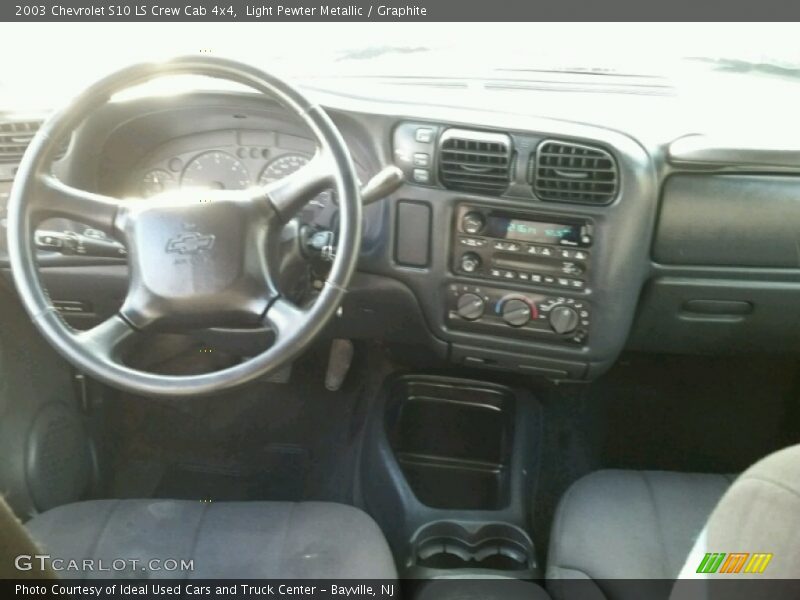Light Pewter Metallic / Graphite 2003 Chevrolet S10 LS Crew Cab 4x4