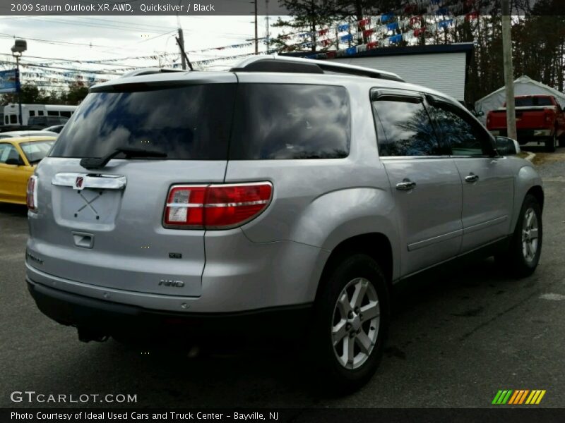 Quicksilver / Black 2009 Saturn Outlook XR AWD