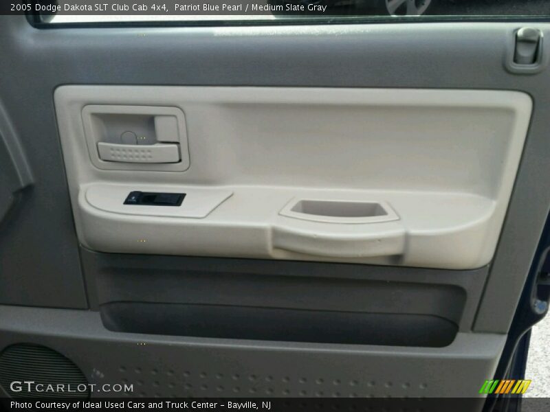 Patriot Blue Pearl / Medium Slate Gray 2005 Dodge Dakota SLT Club Cab 4x4