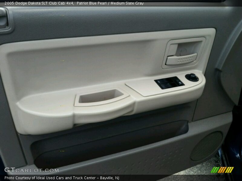 Patriot Blue Pearl / Medium Slate Gray 2005 Dodge Dakota SLT Club Cab 4x4