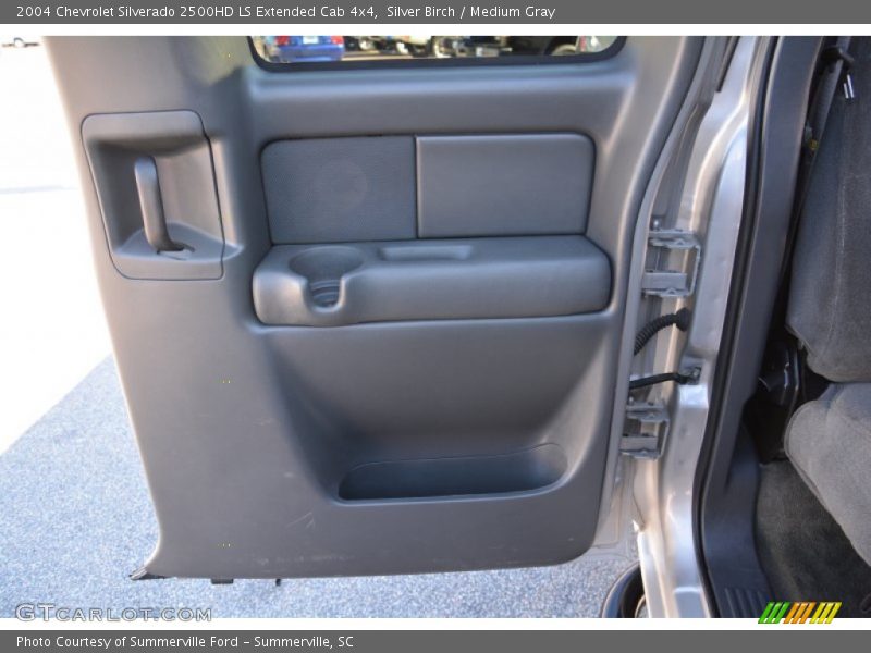 Silver Birch / Medium Gray 2004 Chevrolet Silverado 2500HD LS Extended Cab 4x4