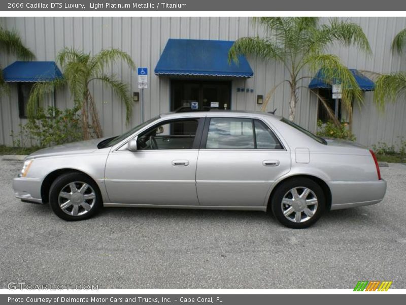 Light Platinum Metallic / Titanium 2006 Cadillac DTS Luxury