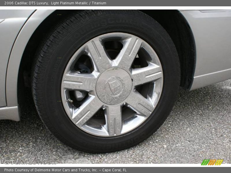 Light Platinum Metallic / Titanium 2006 Cadillac DTS Luxury