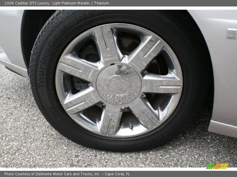 Light Platinum Metallic / Titanium 2006 Cadillac DTS Luxury
